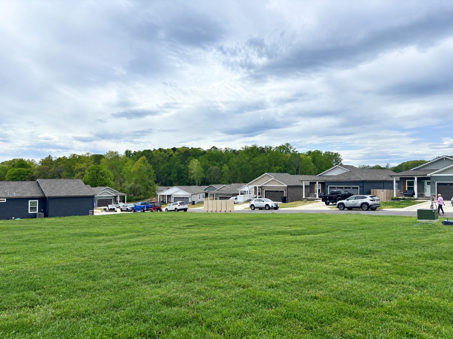 Beautifully maintained landscaping at Harvest Meadow community